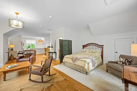 431 Flagstone Road Cashiers NC 28717