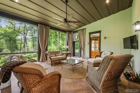 431 Flagstone Road Cashiers NC 28717