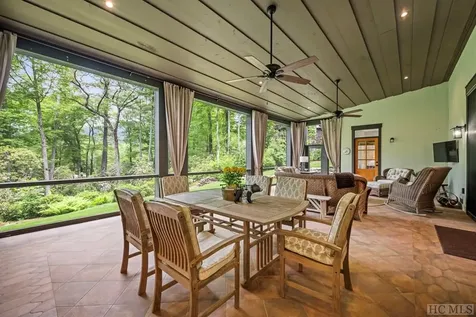 431 Flagstone Road Cashiers NC 28717