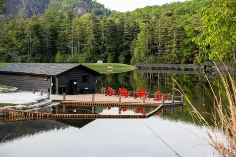 431 Flagstone Road Cashiers NC 28717