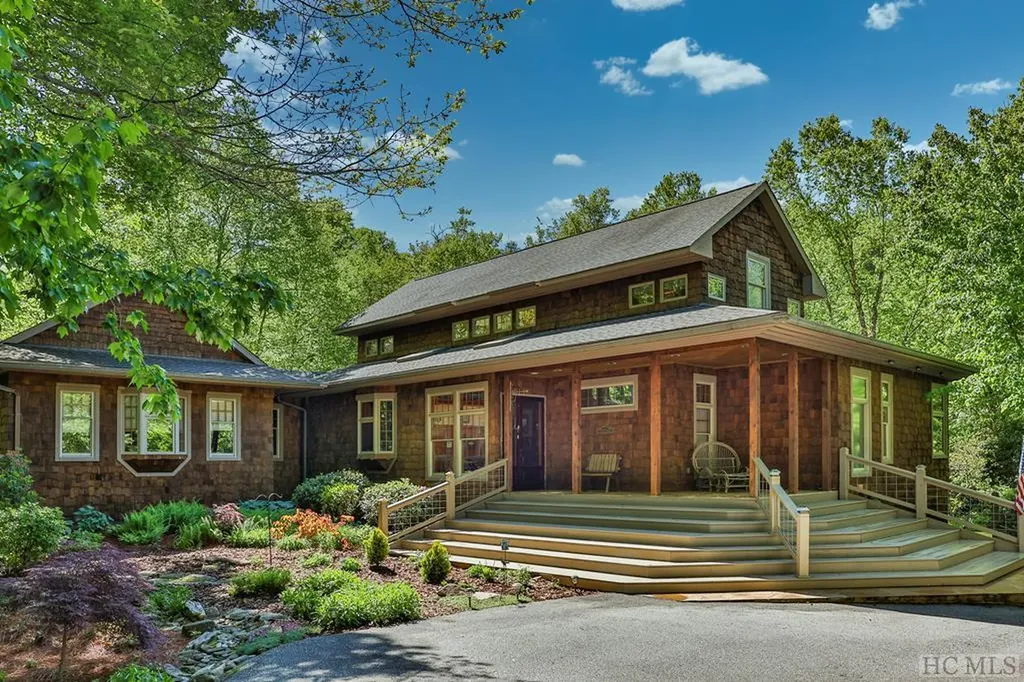 1958 Cullasaja Club Drive Highlands NC 28741