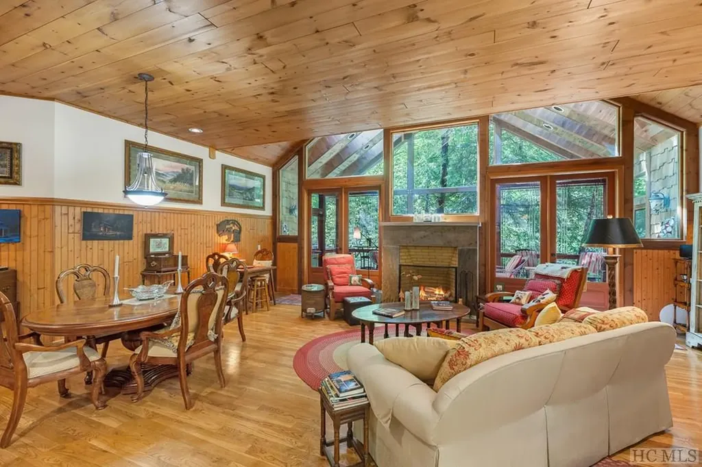 1958 Cullasaja Club Drive Highlands NC 28741