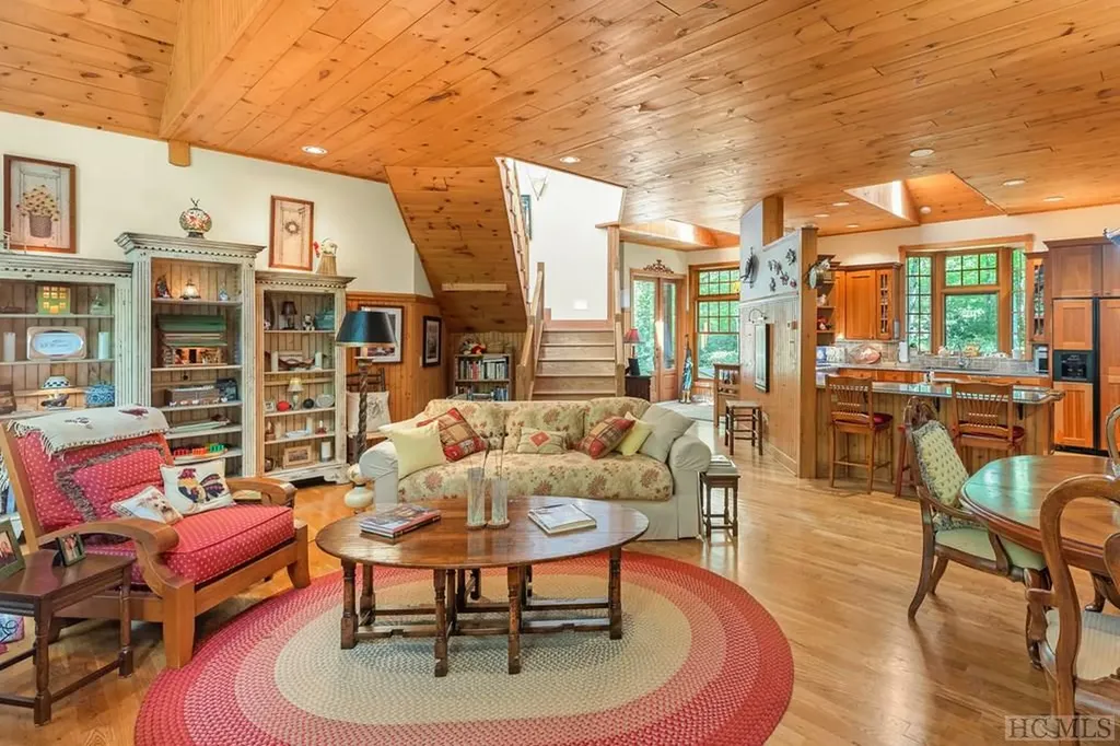 1958 Cullasaja Club Drive Highlands NC 28741