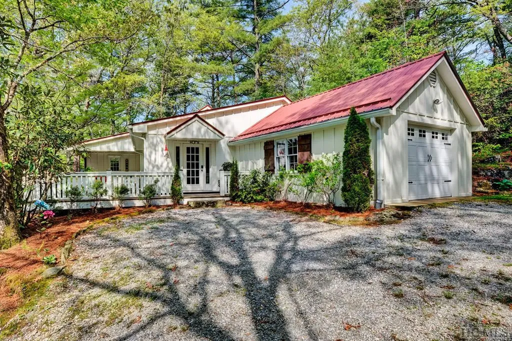 11 Rural Felicity Road Highlands NC 28741