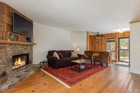 69-7D Dogwood Knob Lane Sapphire NC 28774