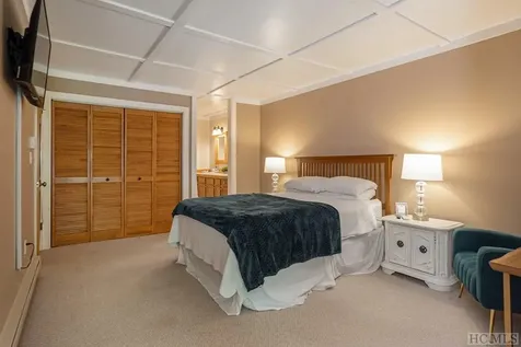69-7D Dogwood Knob Lane Sapphire NC 28774