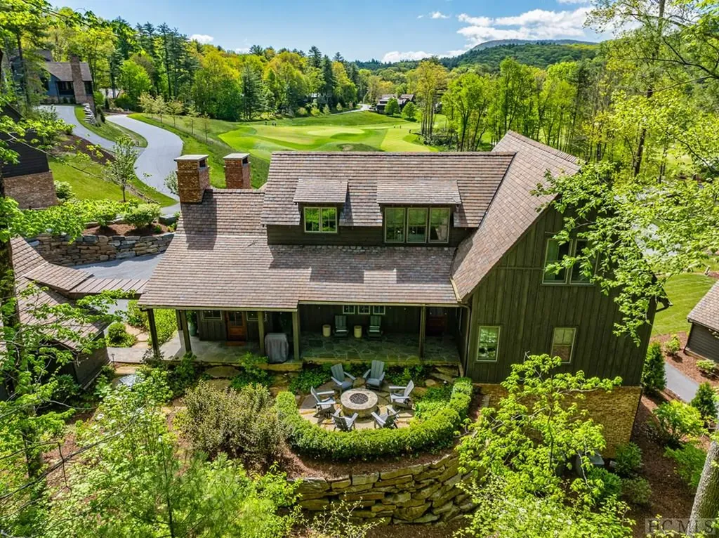 616 Glencove Drive Cashiers NC 28717