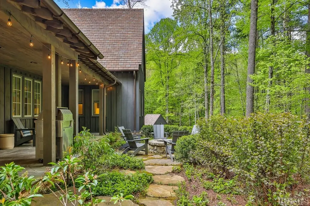 616 Glencove Drive Cashiers NC 28717