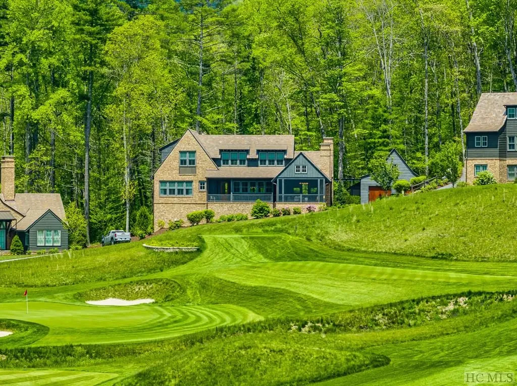 616 Glencove Drive Cashiers NC 28717