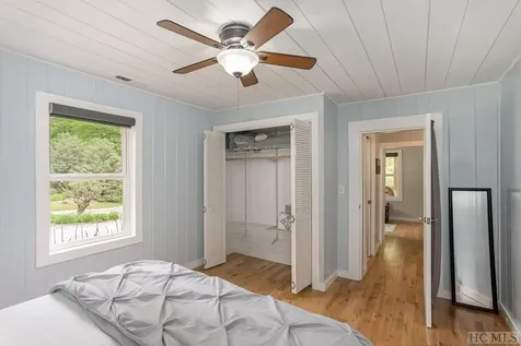 59 Smoky Ridge Cullowhee NC 28723