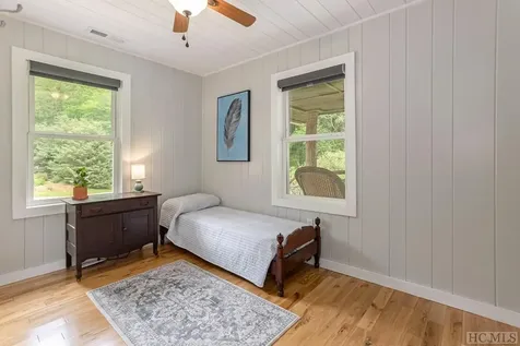 59 Smoky Ridge Cullowhee NC 28723