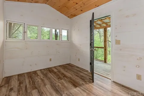 59 Smoky Ridge Cullowhee NC 28723