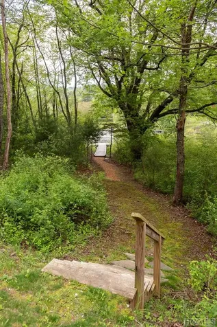 59 Smoky Ridge Cullowhee NC 28723