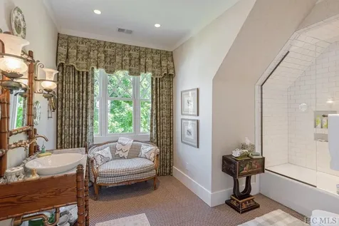 538 Shirley Pressley Road Glenville NC 28736