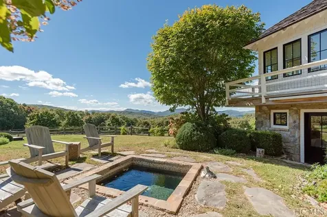 538 Shirley Pressley Road Glenville NC 28736