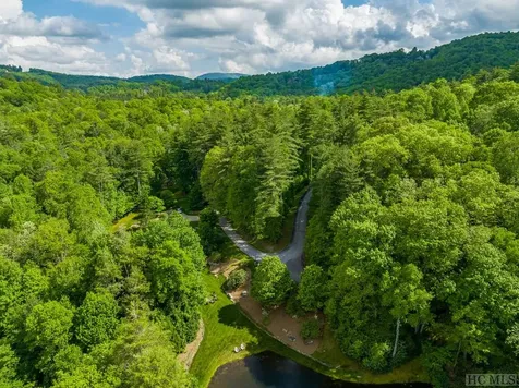 33 Compass Rose Way Cashiers NC 28736