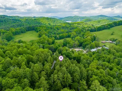 33 Compass Rose Way Cashiers NC 28736