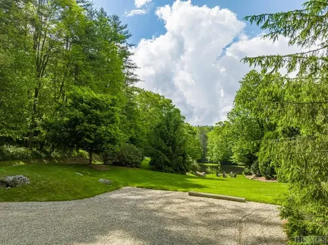 33 Compass Rose Way Cashiers NC 28736