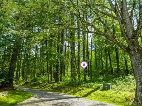 33 Compass Rose Way Cashiers NC 28736