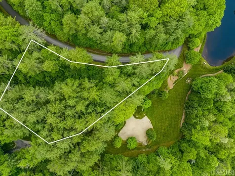 33 Compass Rose Way Cashiers NC 28736