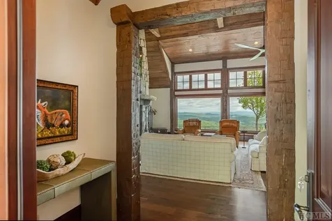 1914 Toxaway Drive Lake Toxaway NC 28747