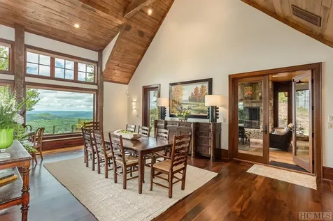 1914 Toxaway Drive Lake Toxaway NC 28747
