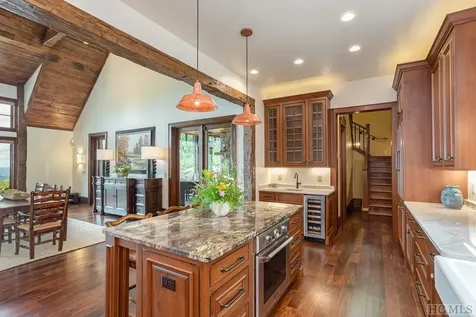 1914 Toxaway Drive Lake Toxaway NC 28747