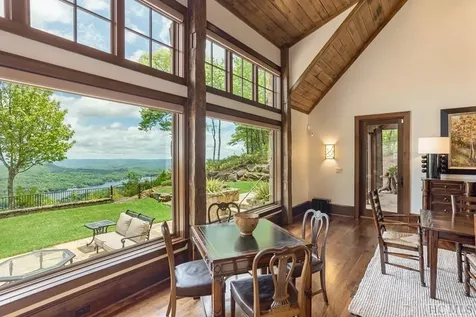 1914 Toxaway Drive Lake Toxaway NC 28747