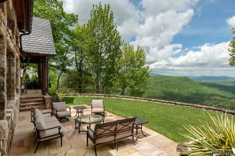 1914 Toxaway Drive Lake Toxaway NC 28747