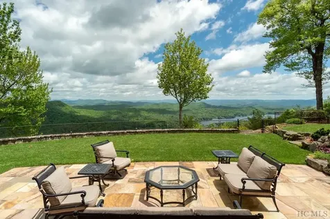 1914 Toxaway Drive Lake Toxaway NC 28747