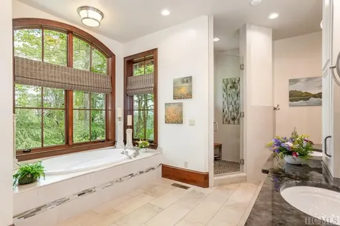 1914 Toxaway Drive Lake Toxaway NC 28747