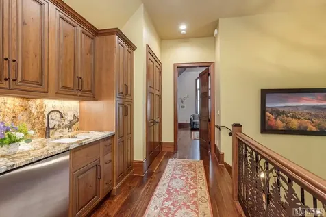 1914 Toxaway Drive Lake Toxaway NC 28747
