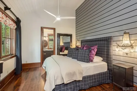1914 Toxaway Drive Lake Toxaway NC 28747
