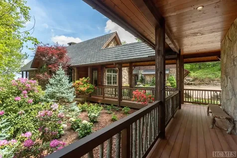 1914 Toxaway Drive Lake Toxaway NC 28747
