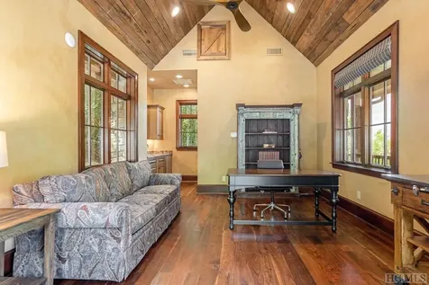 1914 Toxaway Drive Lake Toxaway NC 28747