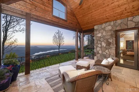 1914 Toxaway Drive Lake Toxaway NC 28747