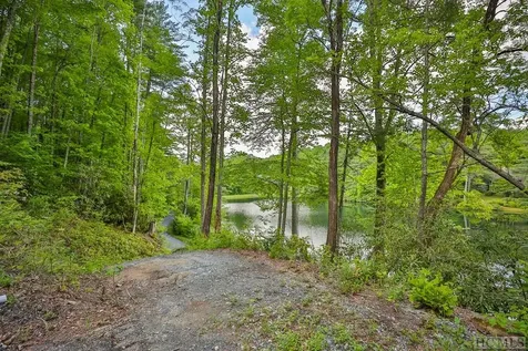 16 Fountainhead Drive Cashiers NC 28717