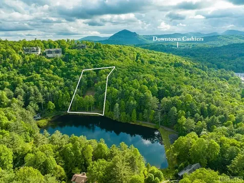 16 Fountainhead Drive Cashiers NC 28717