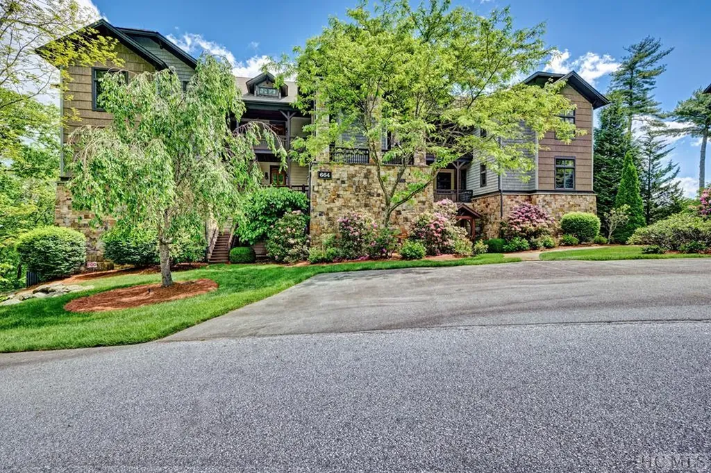 664 Chattooga Ridge Trail Cashiers NC 28717