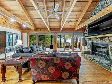 678 Hawk Mountain Road Lake Toxaway NC 28747