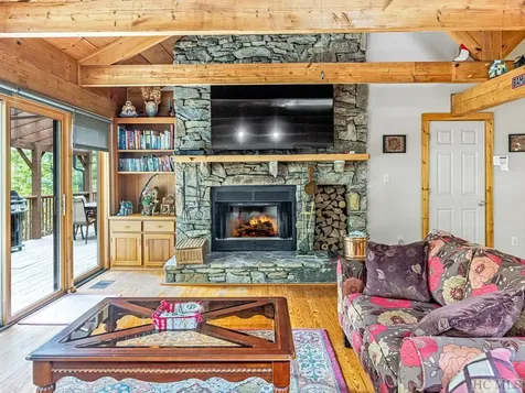 678 Hawk Mountain Road Lake Toxaway NC 28747