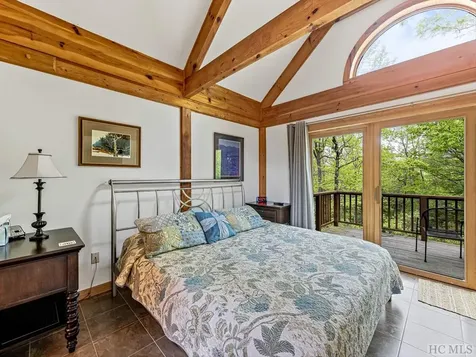 678 Hawk Mountain Road Lake Toxaway NC 28747