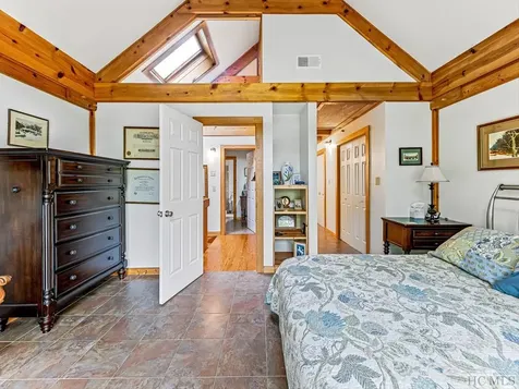 678 Hawk Mountain Road Lake Toxaway NC 28747