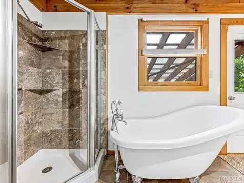 678 Hawk Mountain Road Lake Toxaway NC 28747