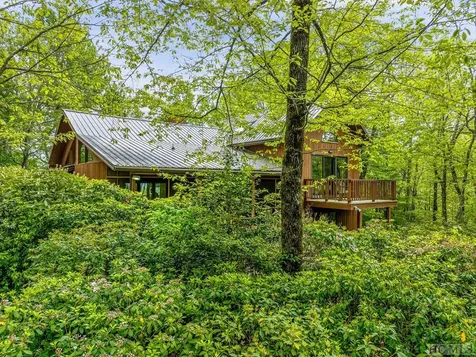 678 Hawk Mountain Road Lake Toxaway NC 28747