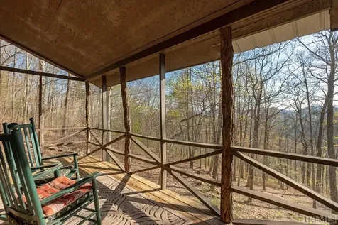 827 North Ridge Road Glenville NC 28736