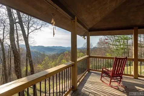 827 North Ridge Road Glenville NC 28736