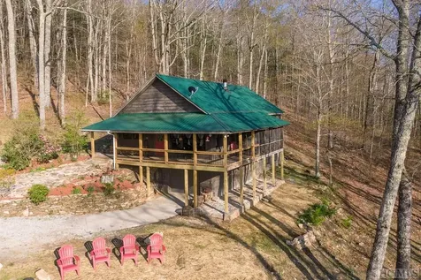 827 North Ridge Road Glenville NC 28736