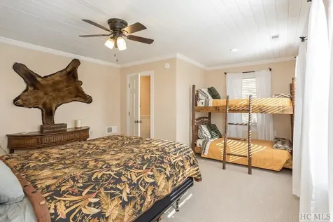 827 North Ridge Road Glenville NC 28736