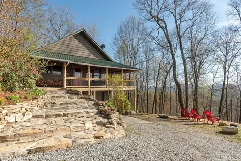 827 North Ridge Road Glenville NC 28736